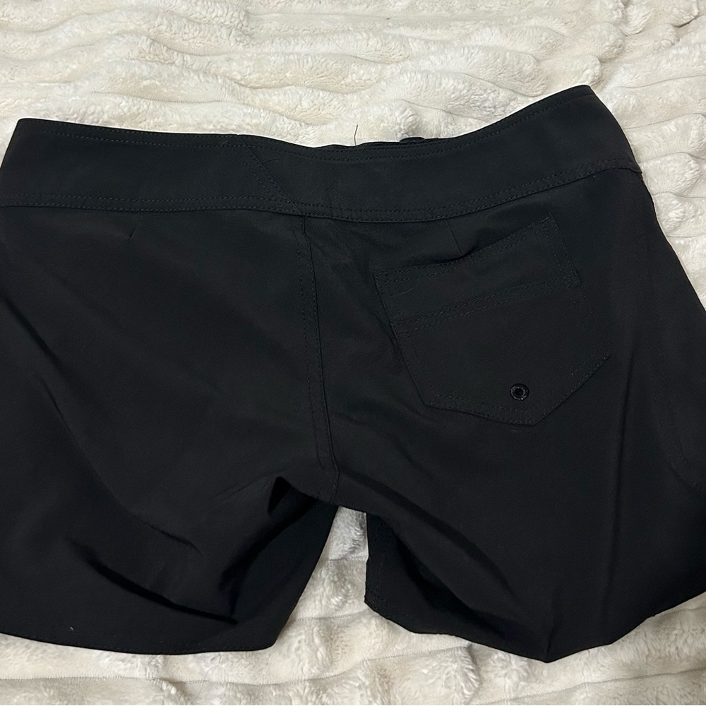 volcom water shorts size 5
